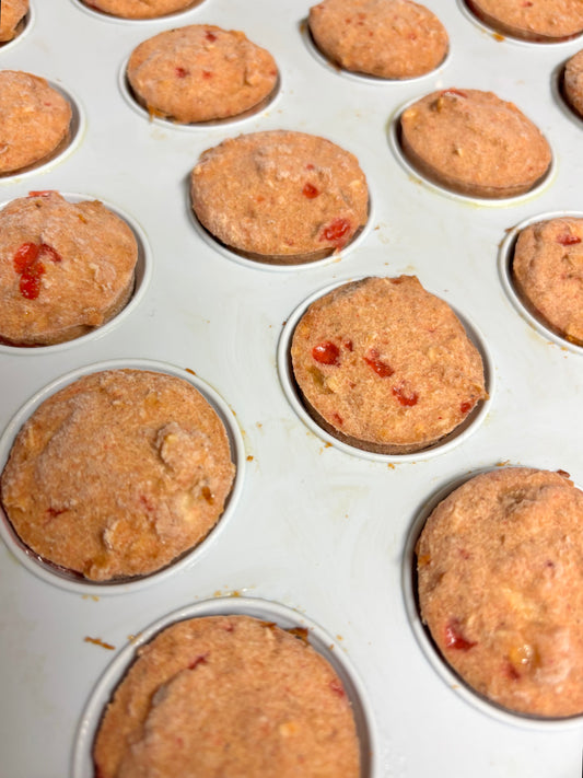 35 Calorie Strawberry Oat Mini Muffins